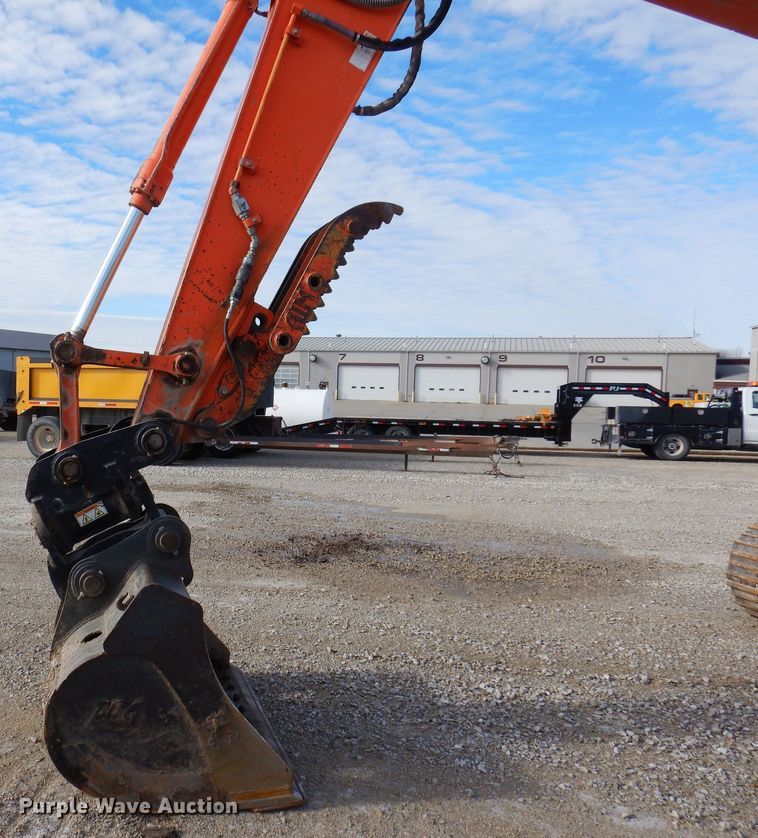 image for item DK2052 2004 Hitachi Zaxis 160LC  excavator