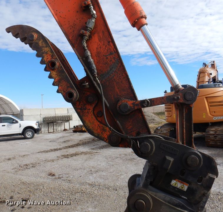 image for item DK2052 2004 Hitachi Zaxis 160LC  excavator