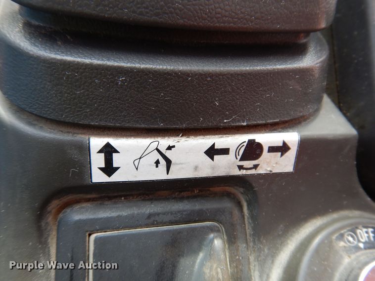 image for item DK2052 2004 Hitachi Zaxis 160LC  excavator