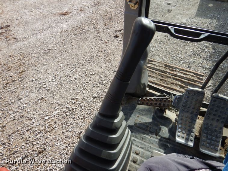 image for item DK2052 2004 Hitachi Zaxis 160LC  excavator