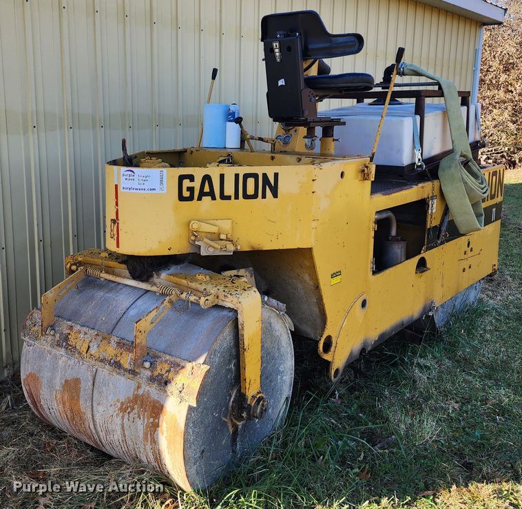 image for item DM4828 Galion S4-6B WD  double drum roller