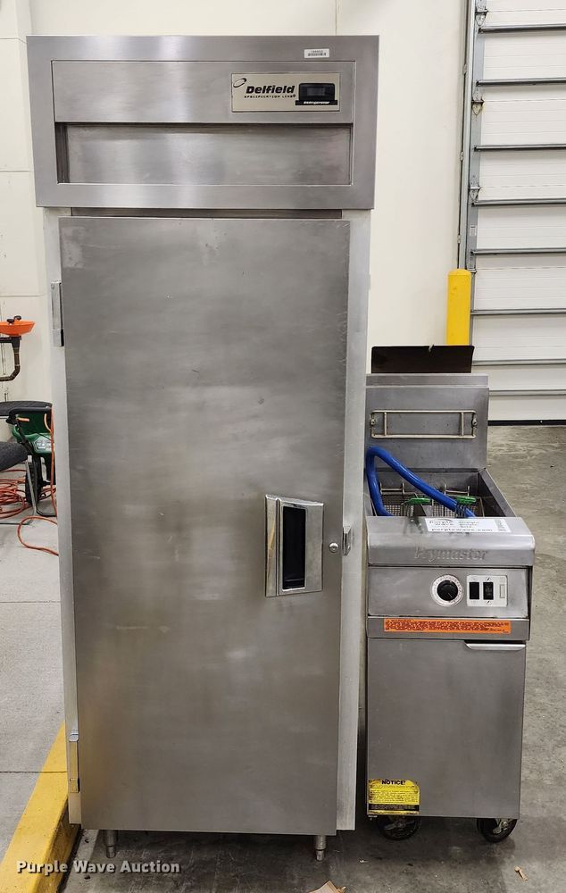 image for item DM4881 Restaurant equipment