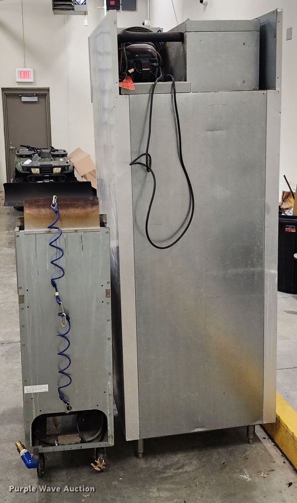 image for item DM4881 Restaurant equipment