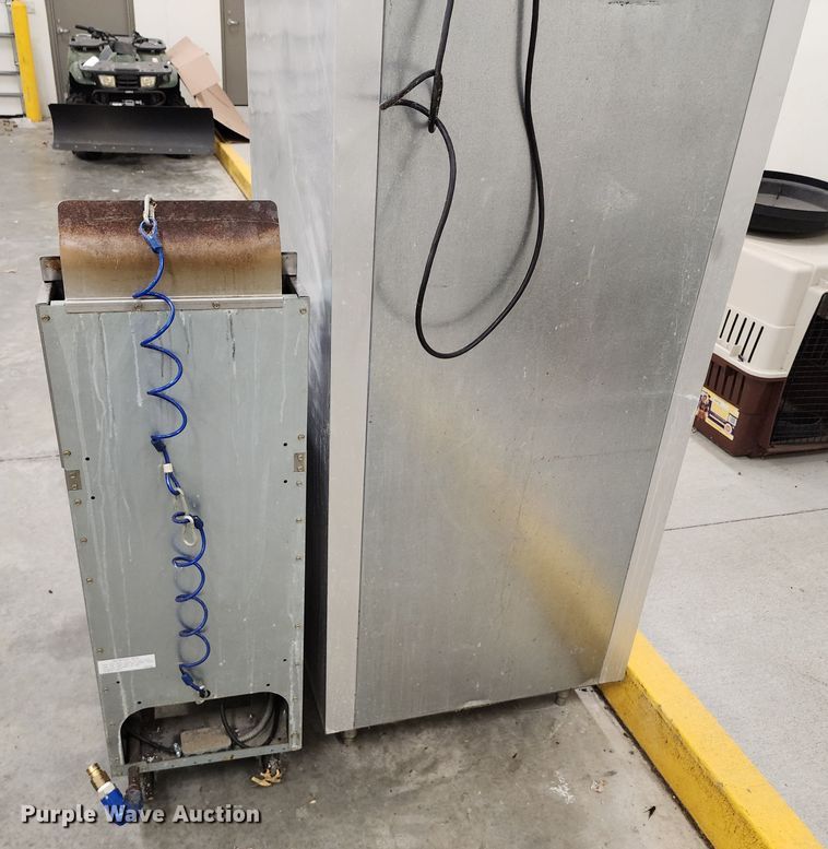 image for item DM4881 Restaurant equipment