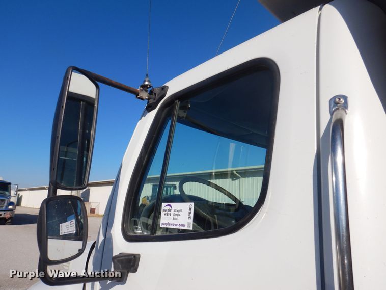 image for item DP0405 2007 Freightliner Business Class M2  dump truck