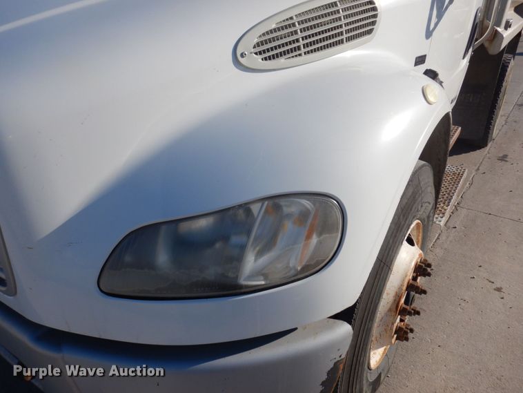 image for item DP0405 2007 Freightliner Business Class M2  dump truck