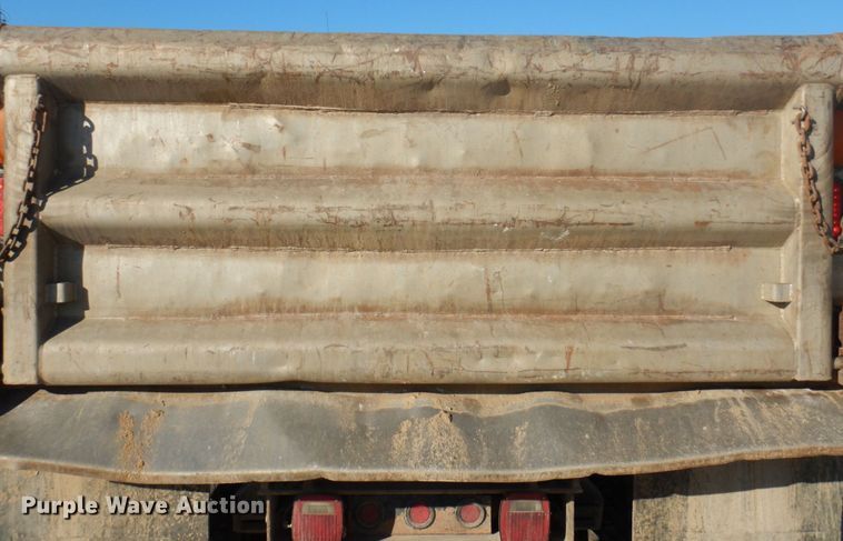 image for item DP0405 2007 Freightliner Business Class M2  dump truck