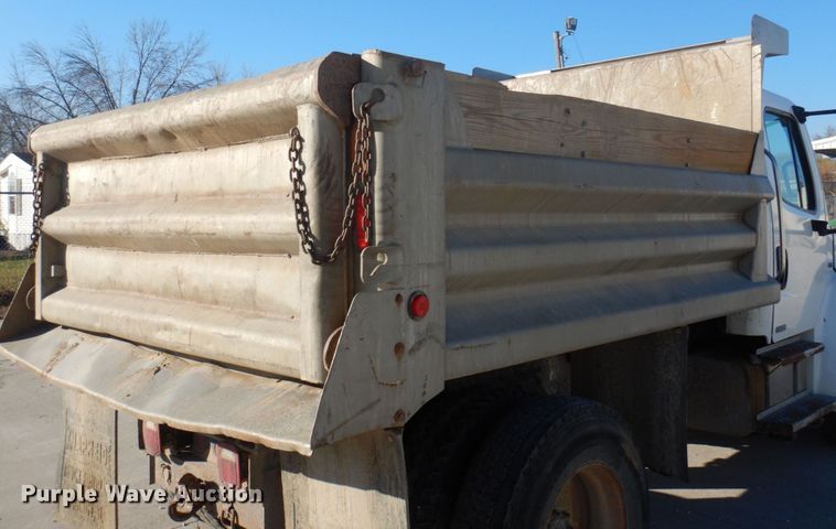image for item DP0405 2007 Freightliner Business Class M2  dump truck