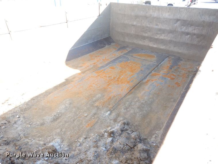 image for item DP0405 2007 Freightliner Business Class M2  dump truck