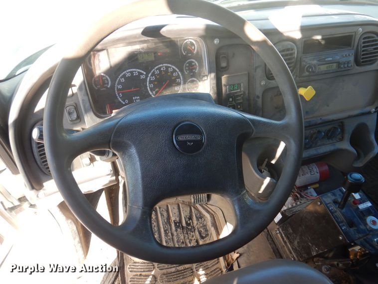 image for item DP0405 2007 Freightliner Business Class M2  dump truck