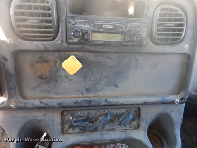 image for item DP0405 2007 Freightliner Business Class M2  dump truck