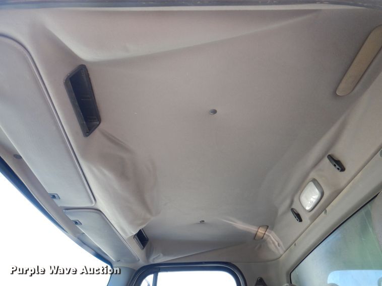 image for item DP0405 2007 Freightliner Business Class M2  dump truck