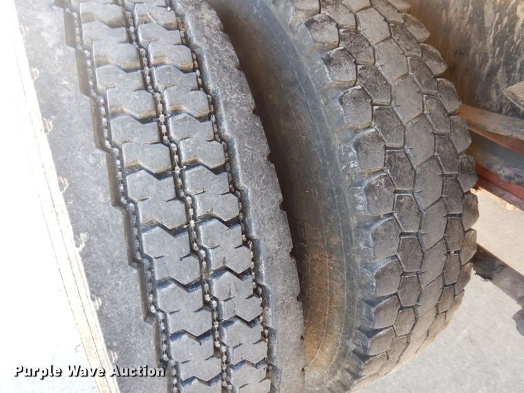 image for item DP0405 2007 Freightliner Business Class M2  dump truck