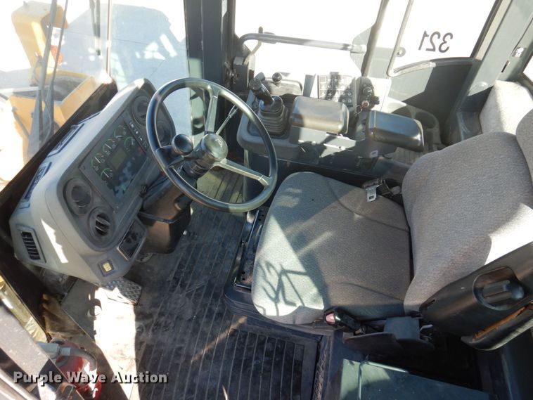 image for item DP0407 2007 John Deere 544J  wheel loader