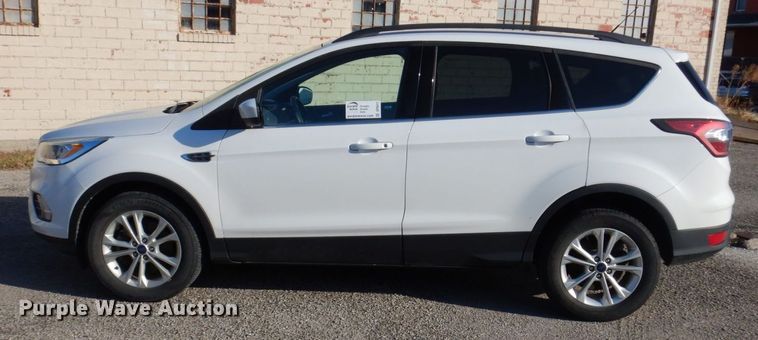 image for item DP0411 2017 Ford Escape SE  SUV