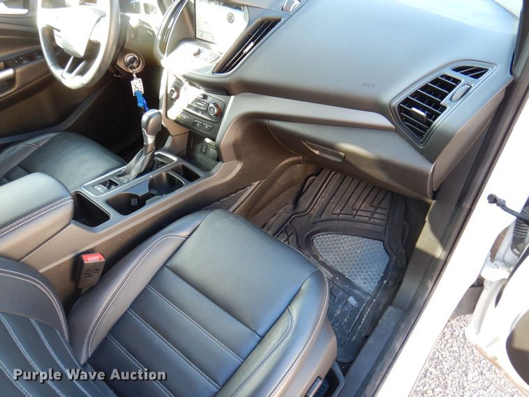 image for item DP0411 2017 Ford Escape SE  SUV