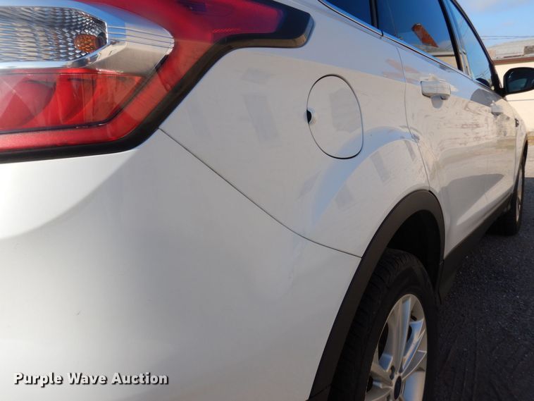 image for item DP0411 2017 Ford Escape SE  SUV