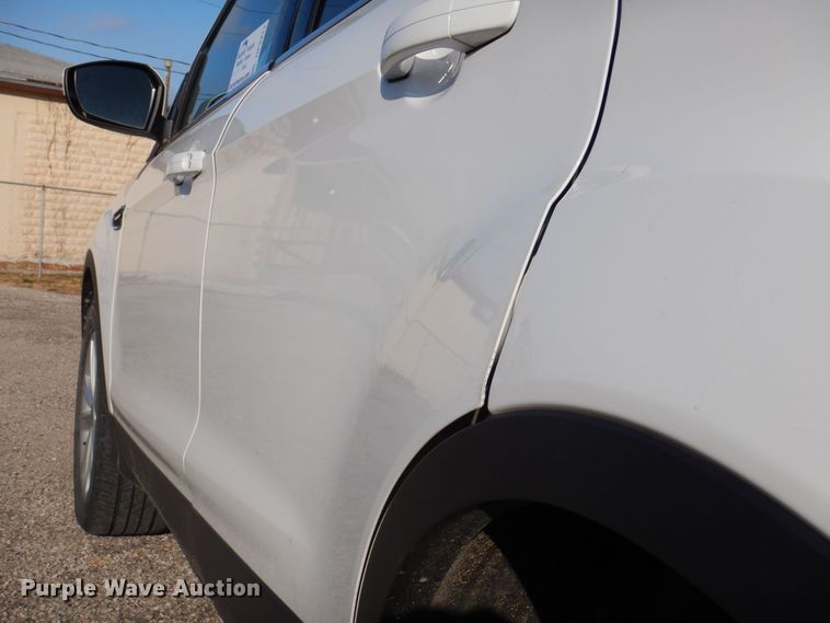 image for item DP0411 2017 Ford Escape SE  SUV