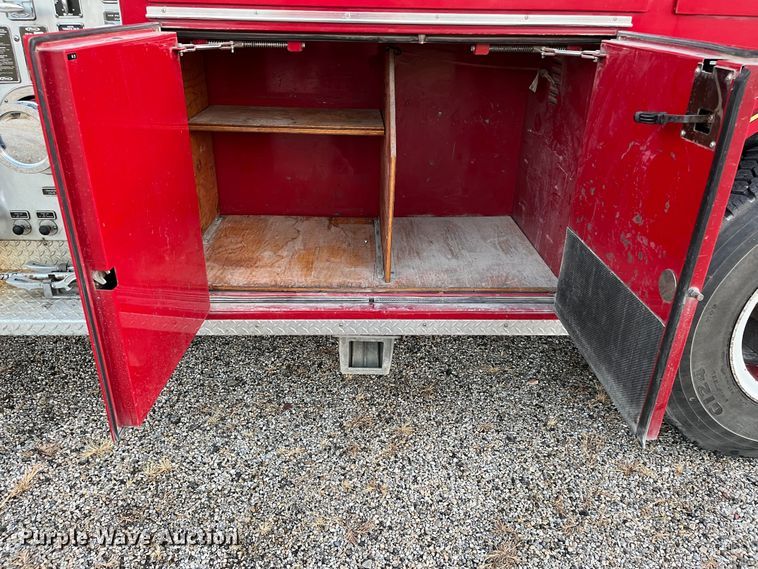 image for item DR7296 1986 Pierce Arrow  pumper fire truck