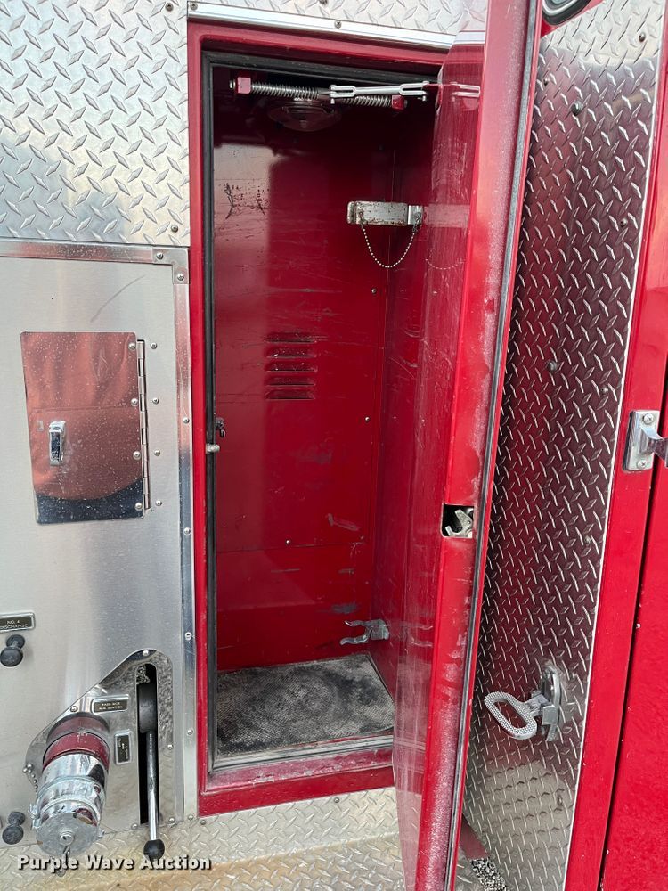 image for item DR7296 1986 Pierce Arrow  pumper fire truck