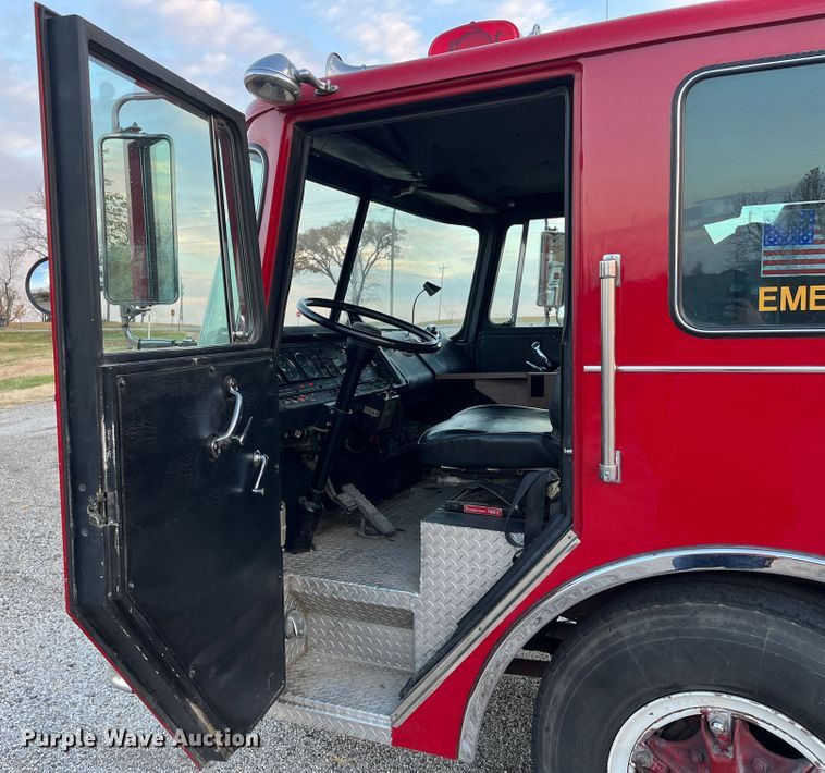 image for item DR7296 1986 Pierce Arrow  pumper fire truck