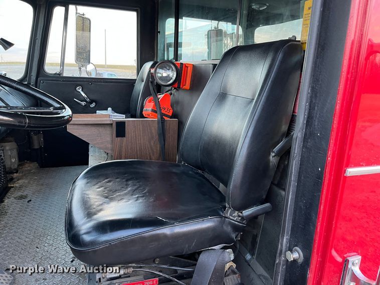 image for item DR7296 1986 Pierce Arrow  pumper fire truck