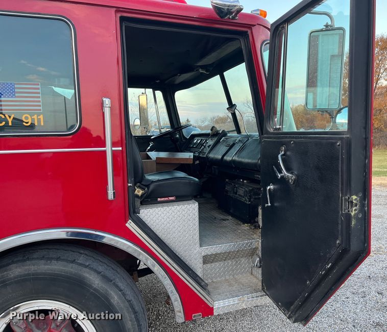 image for item DR7296 1986 Pierce Arrow  pumper fire truck