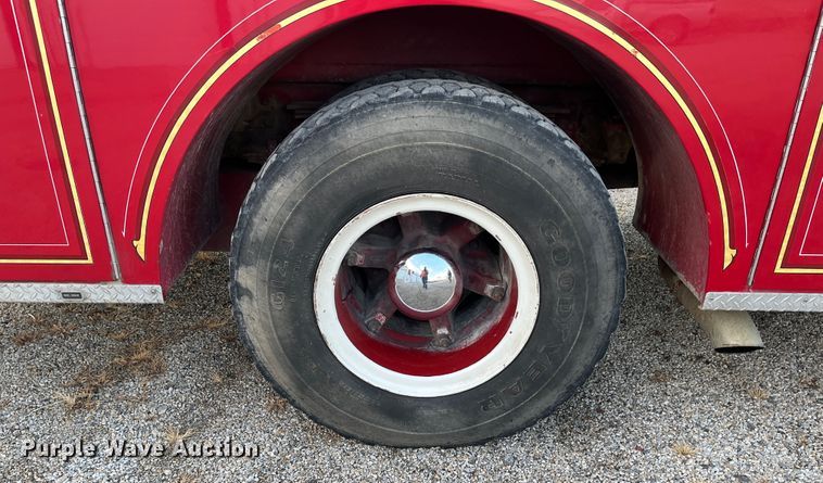 image for item DR7296 1986 Pierce Arrow  pumper fire truck