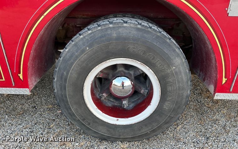 image for item DR7296 1986 Pierce Arrow  pumper fire truck