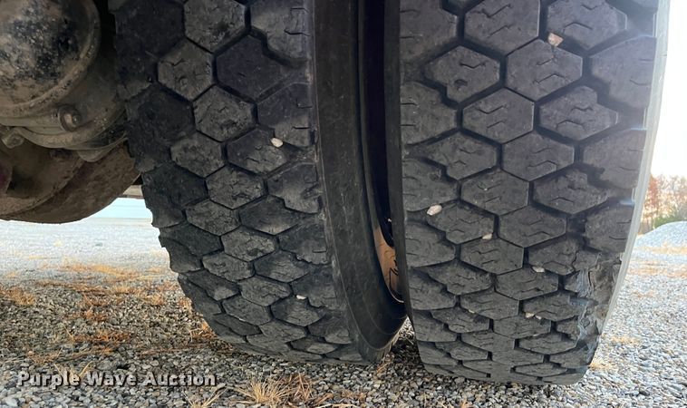 image for item DR7296 1986 Pierce Arrow  pumper fire truck