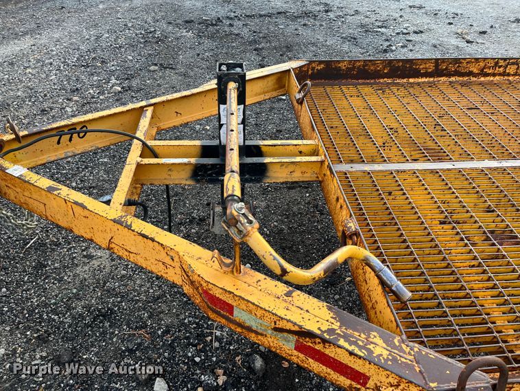 image for item DR7304 1995 UMFG  equipment trailer