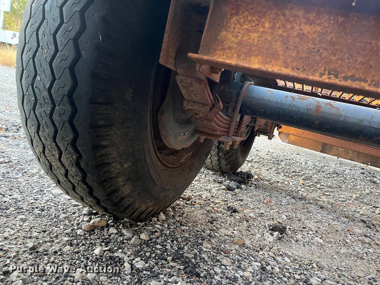 image for item DR7304 1995 UMFG  equipment trailer