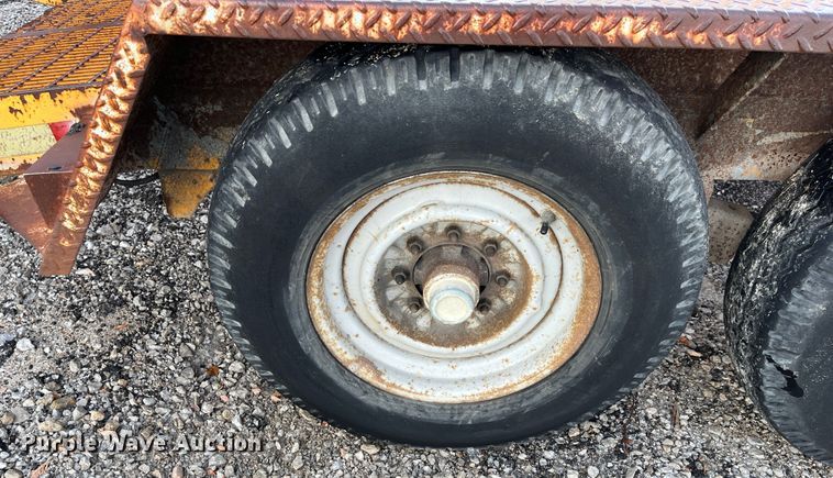 image for item DR7304 1995 UMFG  equipment trailer