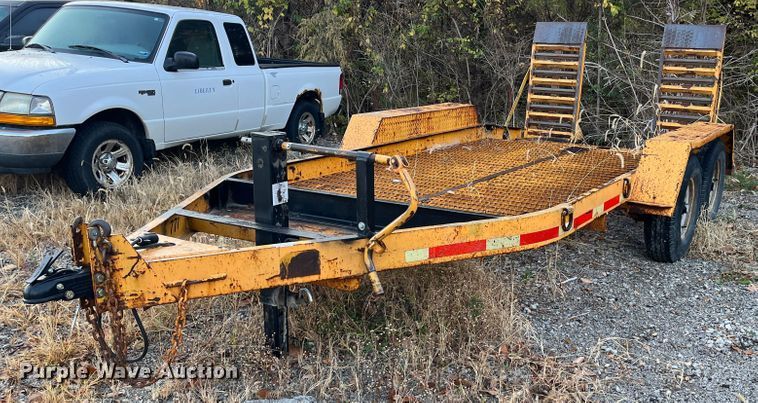 image for item DR7305 1989 Intl  equipment trailer