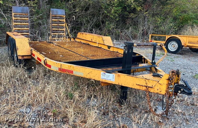 image for item DR7305 1989 Intl  equipment trailer