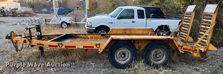 image for item DR7305 1989 Intl  equipment trailer