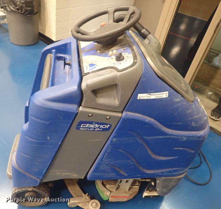 image for item GD9383 Windsor Chariot CSX24  floor scrubber