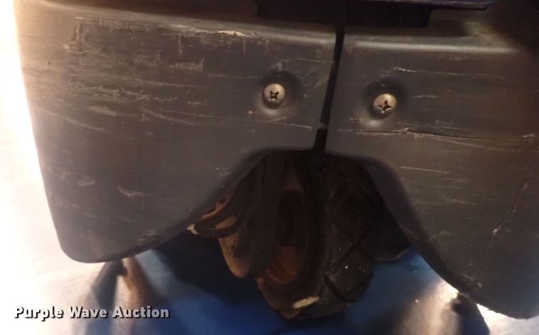 image for item GD9383 Windsor Chariot CSX24  floor scrubber