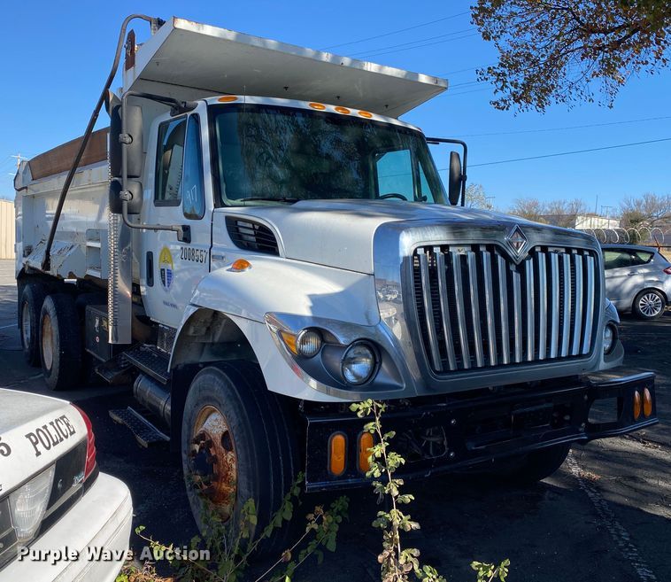 image for item IG9811 2008 International 7400 dump truck