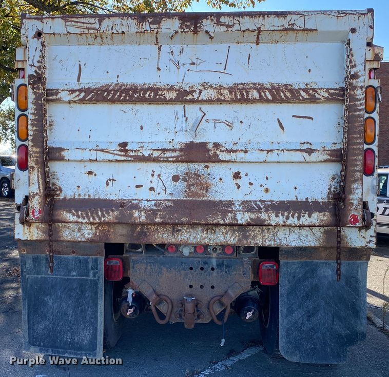 image for item IG9811 2008 International 7400 dump truck