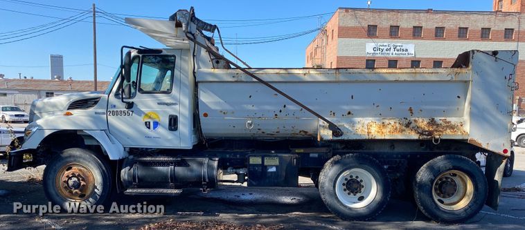 image for item IG9811 2008 International 7400 dump truck