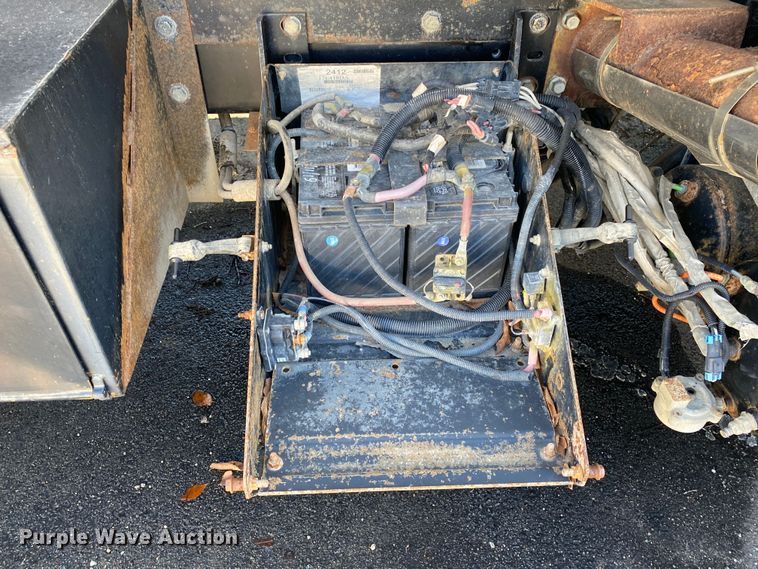 image for item IG9811 2008 International 7400 dump truck