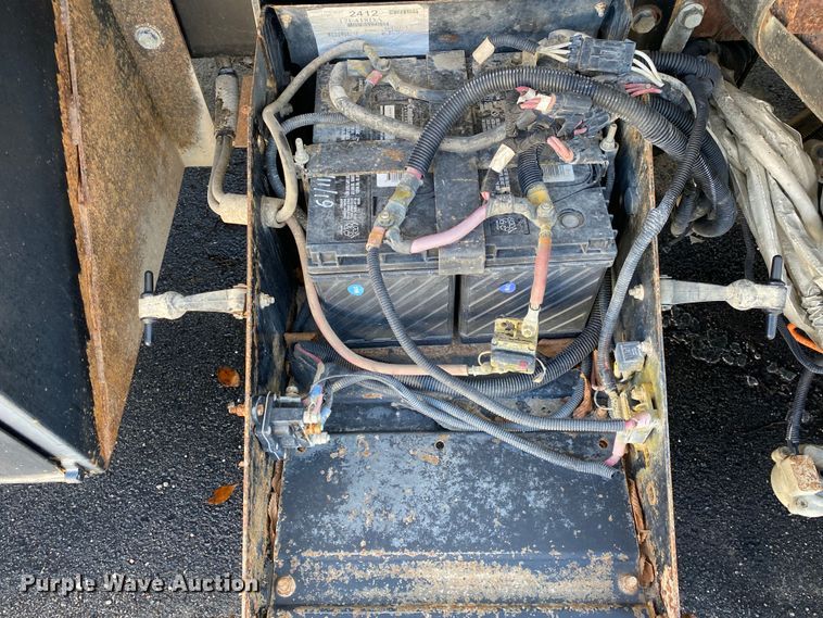 image for item IG9811 2008 International 7400 dump truck