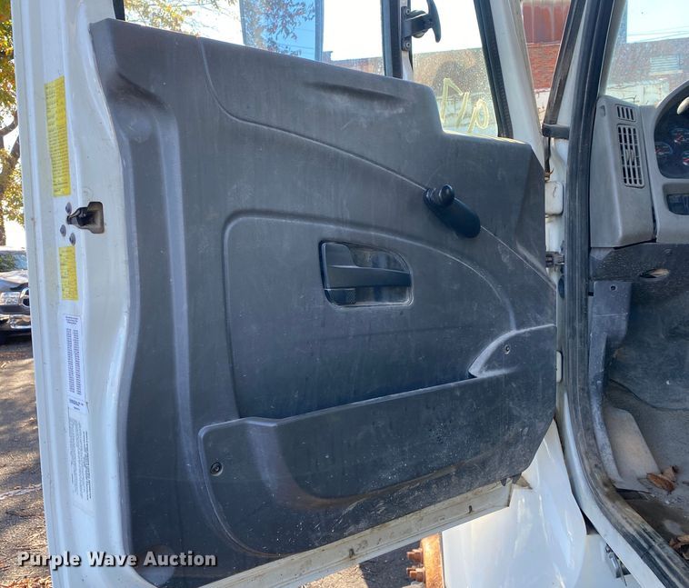 image for item IG9811 2008 International 7400 dump truck