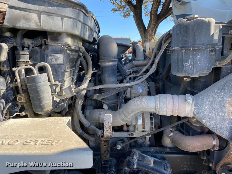 image for item IG9811 2008 International 7400 dump truck