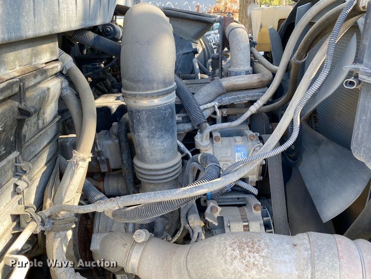 image for item IG9811 2008 International 7400 dump truck