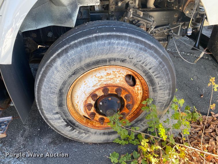 image for item IG9811 2008 International 7400 dump truck