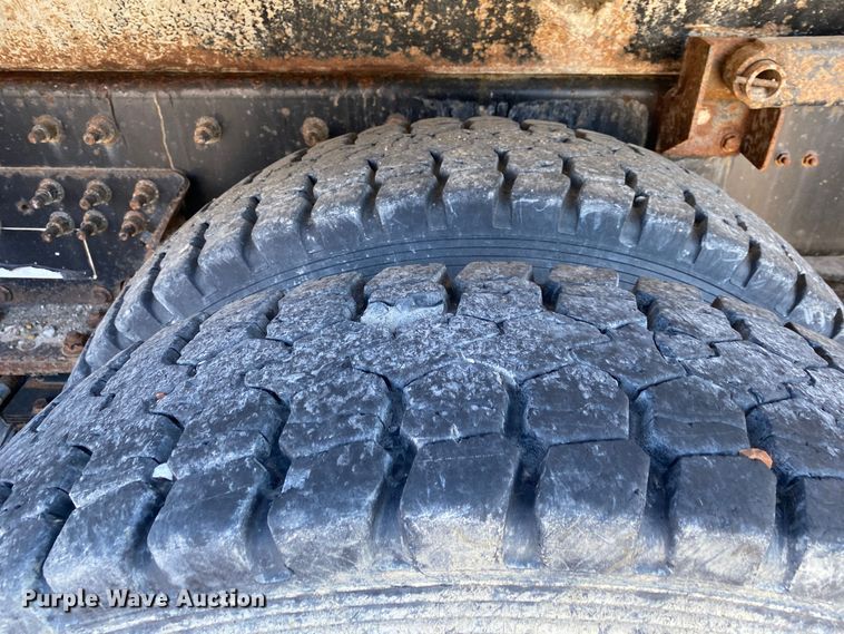 image for item IG9811 2008 International 7400 dump truck