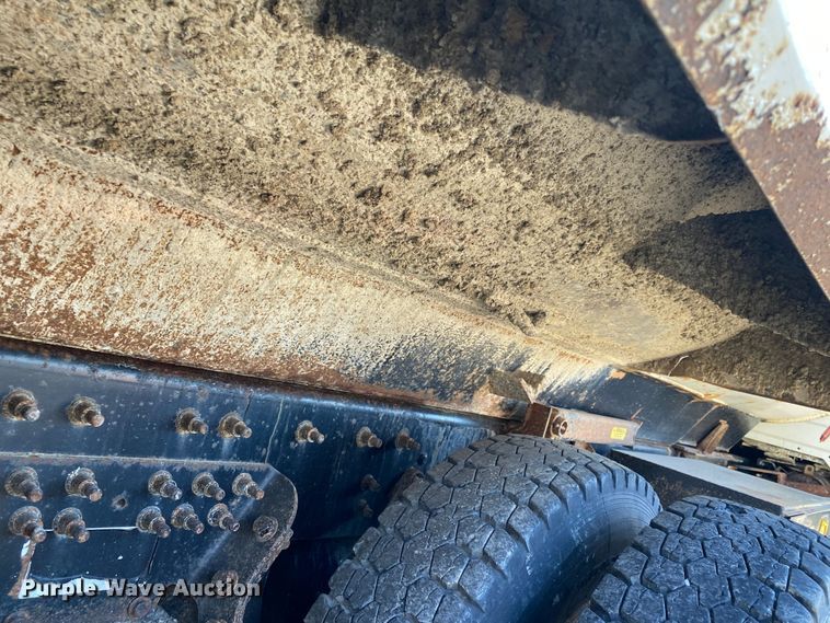 image for item IG9811 2008 International 7400 dump truck