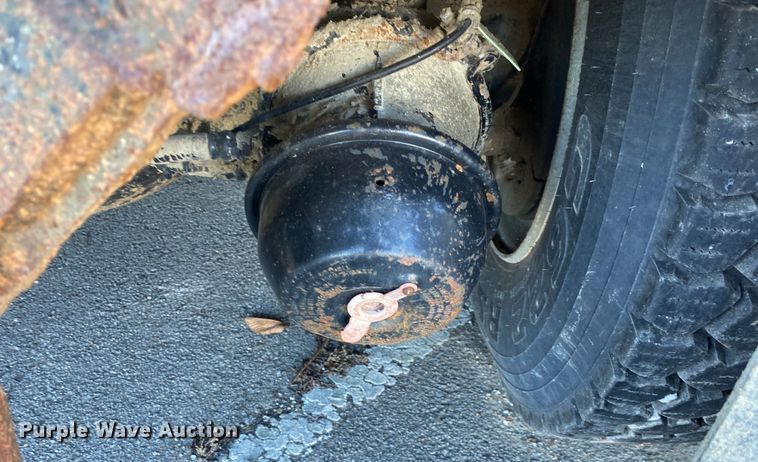 image for item IG9811 2008 International 7400 dump truck